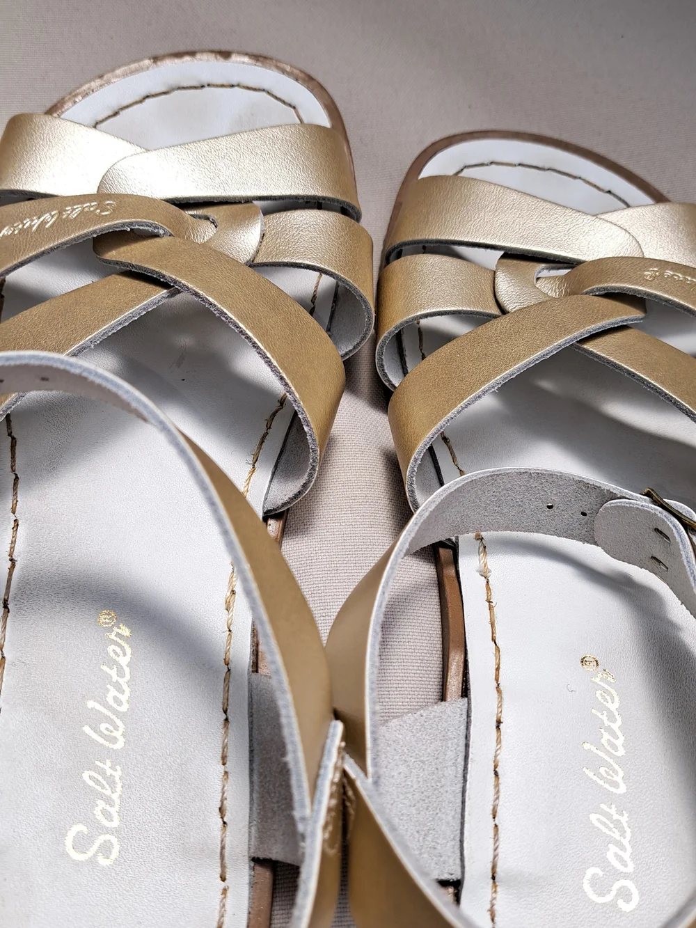 Salt Water Sandals Gold US Womens8-9 - Picture 8 of 16